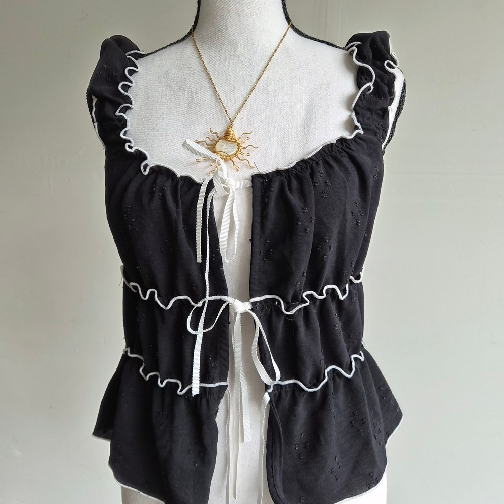 Kirious Tie Front Ruffle Top Womens Medium Coquette Whimsigoth Dollette Romantic